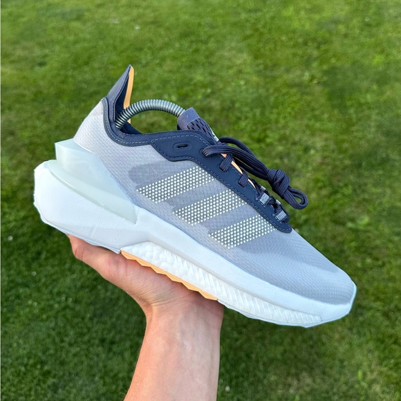 Mens running shoes Adidas Avryn boost shadow navy brand new size 13 us - Picture 3 of 6